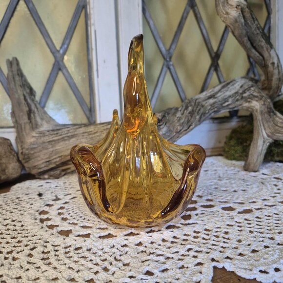 Vintage Amber Glass Swan Trinket Dish Home Decor - Picture 3 of 8